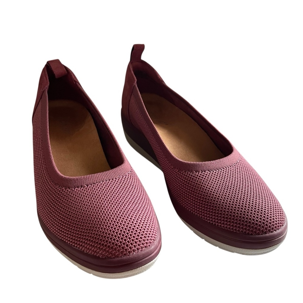 Vionic Women's Jacey Knit Shiraz
Burgundy Mesh Flats NEW